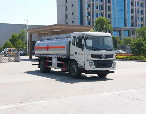 東風(fēng)專用油罐車運(yùn)油車14.8方